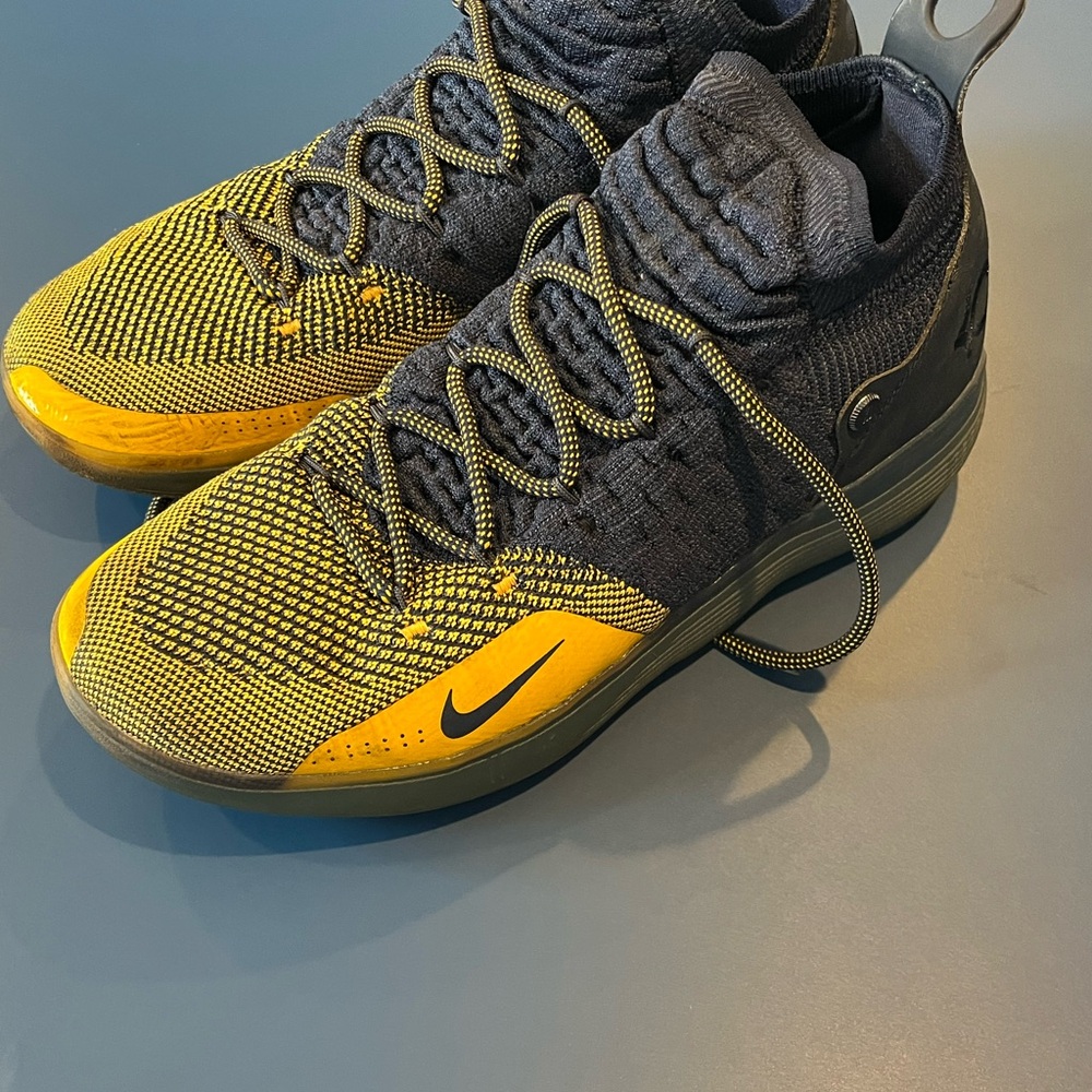 Nike KD basketball shoes